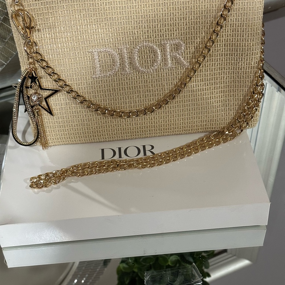Dior. - Picture 14 of 15